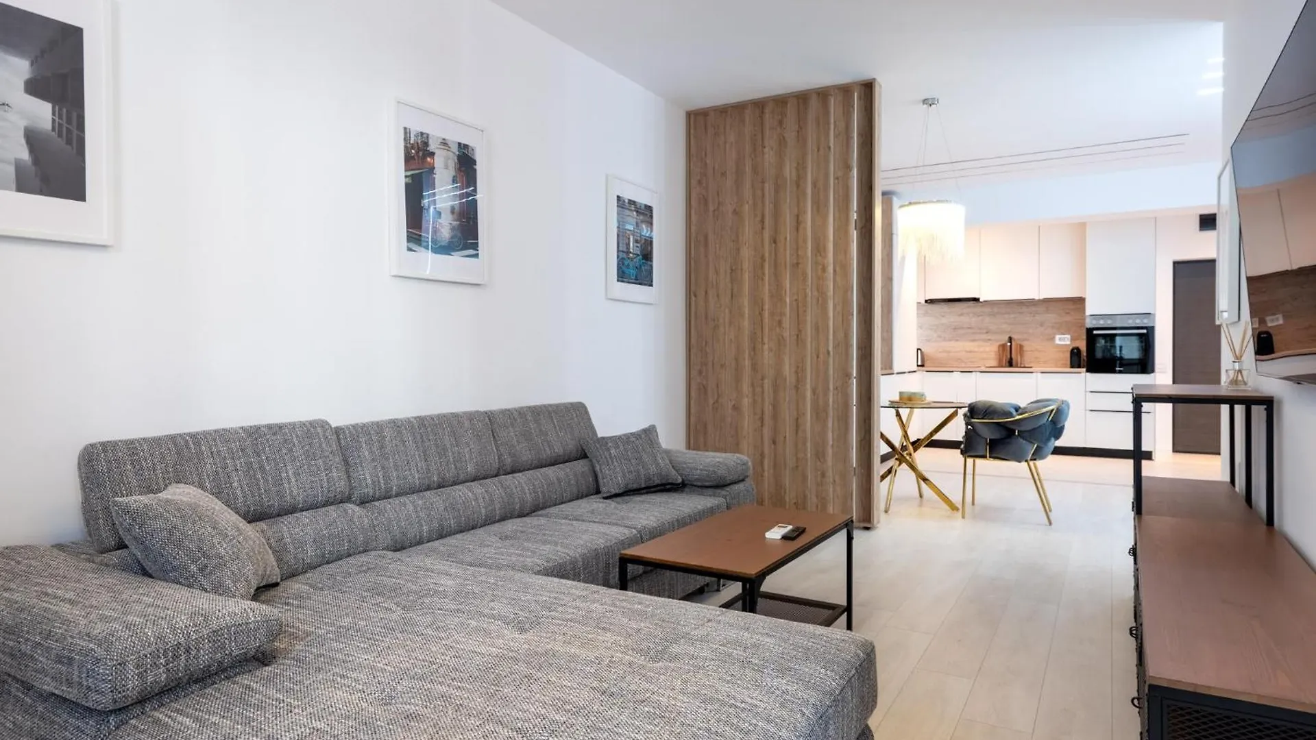 Viapipera Apartments - Modern Stay On Pipera Blvd Bucharest