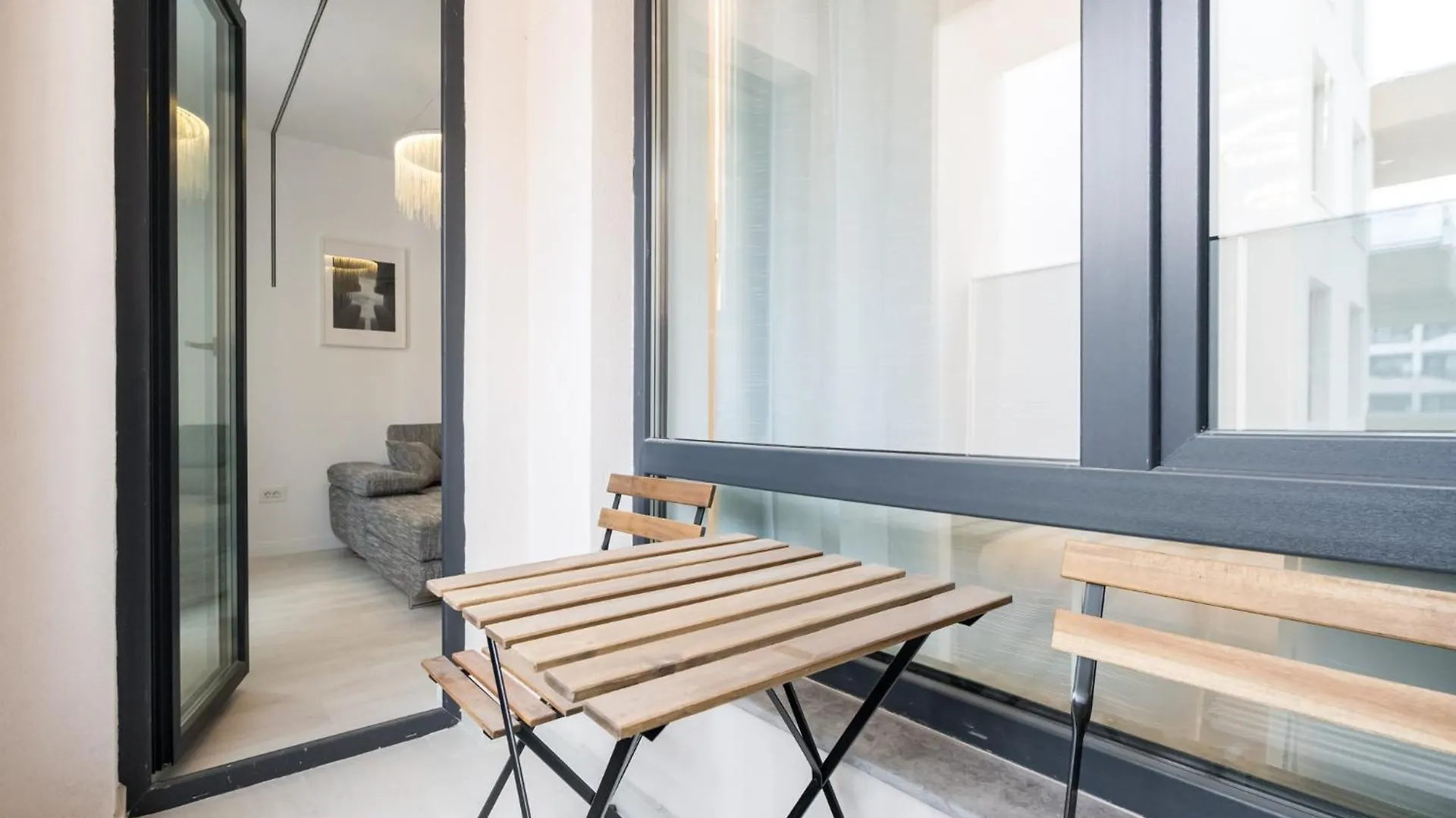 Viapipera Apartments - Modern Stay On Pipera Blvd Bucharest