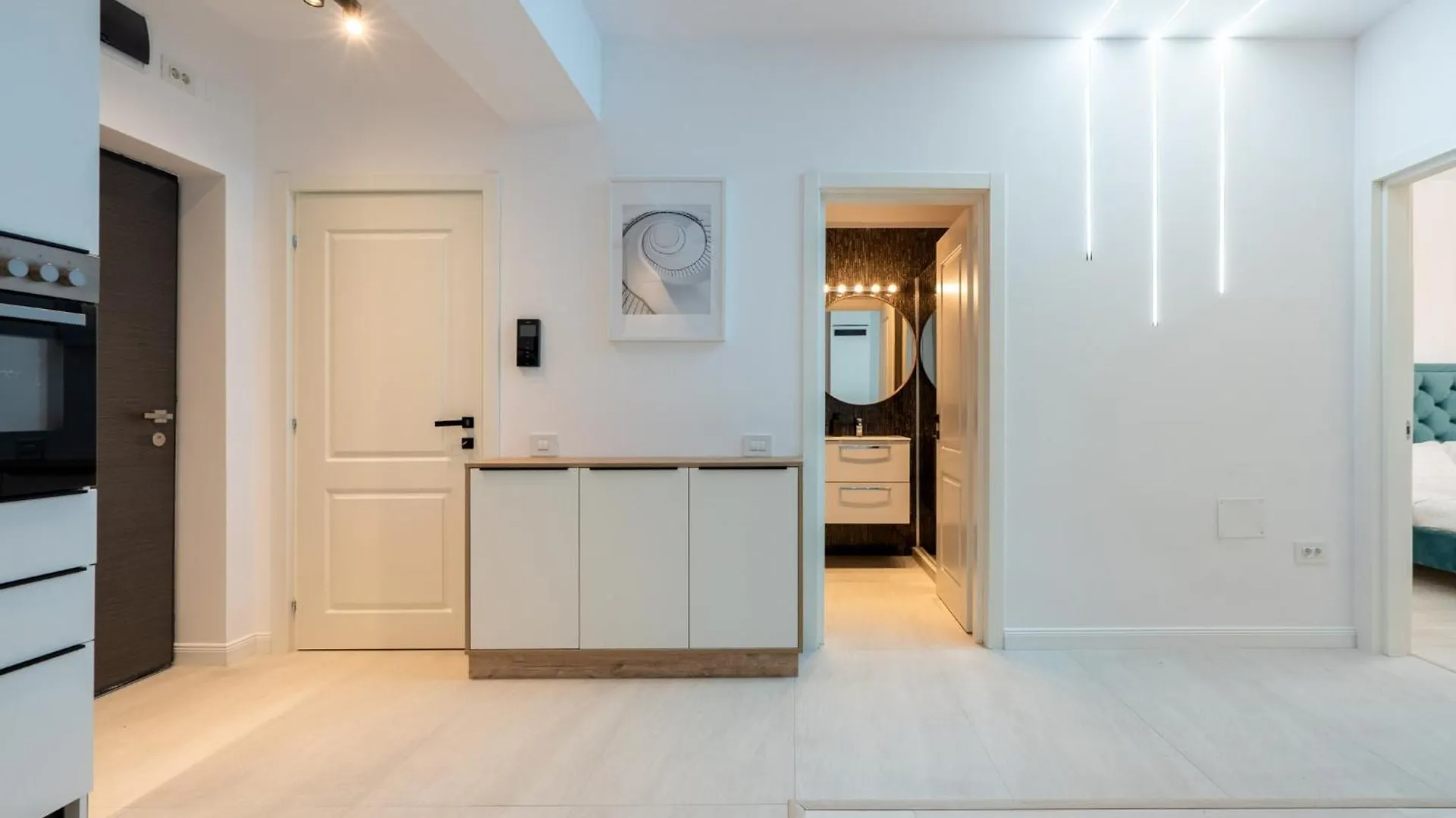 Viapipera Apartments - Modern Stay On Pipera Blvd Bucharest Romania