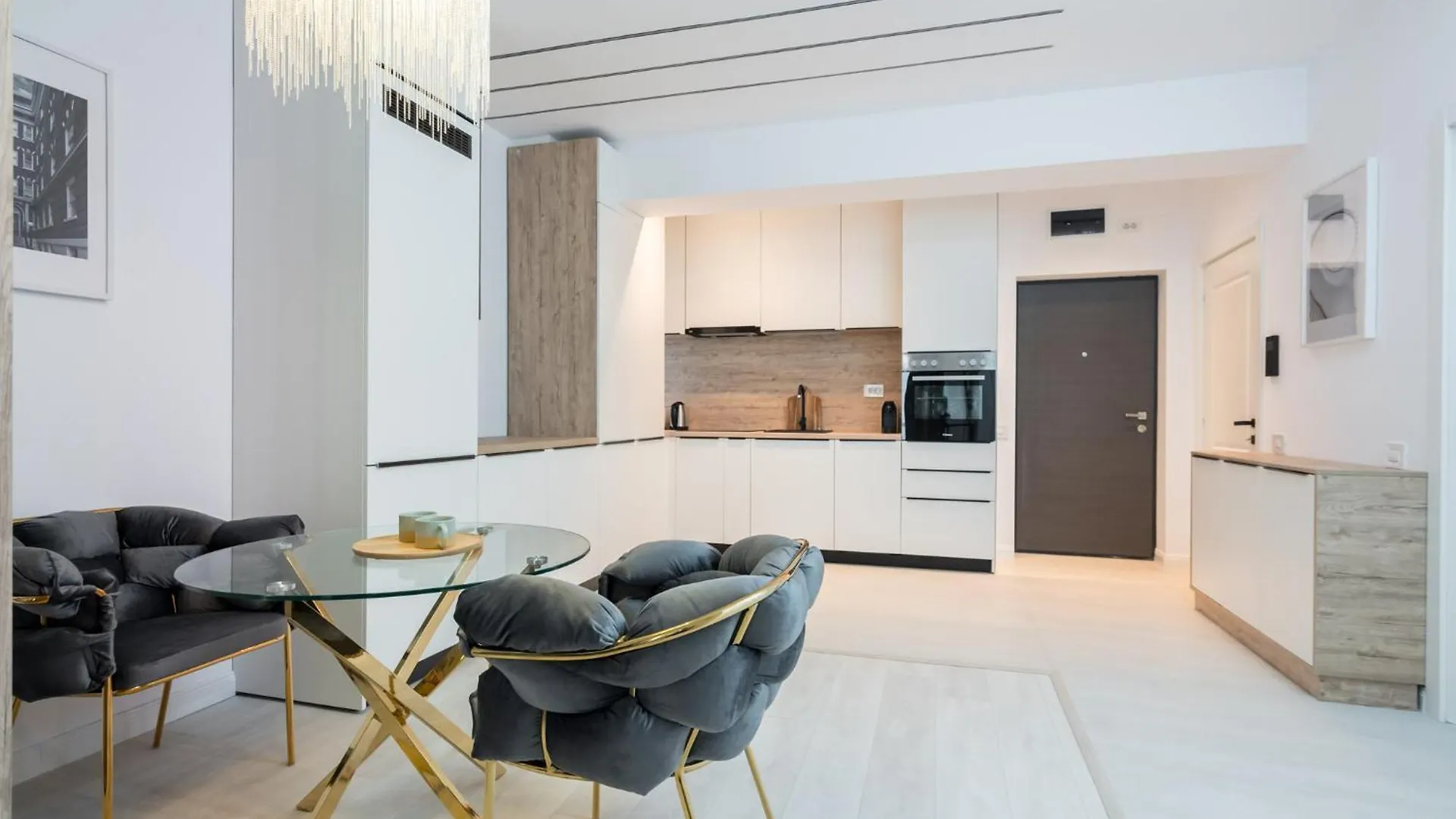 Viapipera Apartments - Modern Stay On Pipera Blvd Bucharest Romania